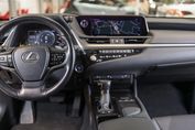 Lexus ES 300h Business Edition