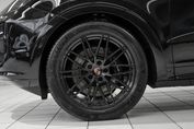 Porsche Cayenne Coupe E-Hybrid Black Edition