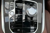 BMW X5 M60i