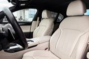 BMW Seria 7 750i xDrive sport-aut