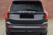 Volvo XC90 T8 AWD Plug-In Hybrid Ultra Dark