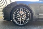 Porsche Panamera 4