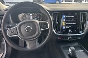 Volvo V60 B3 B Momentum Core