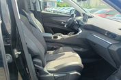 Peugeot 5008 1.6 Puretech Allure S&S EAT8