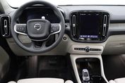 Volvo XC40 B3 Plus Dark