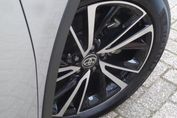 Toyota C-HR Executive 2.0 Plug-in Hybrid Dynamic Force