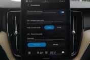 Volvo XC60 B5 B AWD Plus Dark