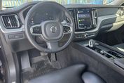 Volvo XC60 B4 B Plus Dark