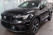 Volvo XC40 B4 Plus Dark