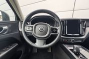 Volvo XC60 B4 B Plus Dark aut