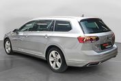 Volkswagen Passat 2.0 TSI Elegance DSG