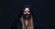 Gadżet łączący aktualne potrzeby z modą - maska z podświetleniem RGB