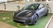 Zamaskowana Tesla Model 3. Co skrywa Elon Musk?
