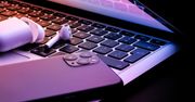 Oprogramowanie szpiegujące w iPhone’ach. Apple ostrzega użytkowników
