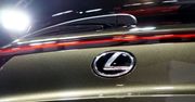 Lexus stwierdził, że okrągła kierownica jest „fuj”, dlatego skopiował Teslę