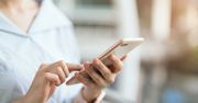 Ukryta funkcja w telefonie. Co stanie się, gdy nim potrząśniemy?