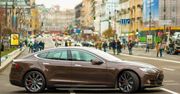 Tesla to świetny samochód na polskie drogi. Dlaczego?