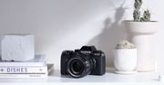 Fujifilm X-S10 z aspiracjami do tytułu najwygodniejszego z niewielkich bezlusterkowców