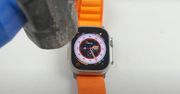 Apple Watch Ultra kontra młotek. Wynik testu wytrzymałości zaskakuje