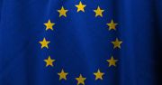Unia Europejska wprowadzi prawo do naprawy telefonów, bo mamy coraz więcej elektrośmieci