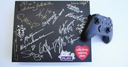 Xbox One X z autografami gwiazd - wylicytuj i wesprzyj WOŚP
