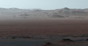 Łazik Curiosity „ogląda się za siebie” - podsumowanie 5,5-letniej wędrówki