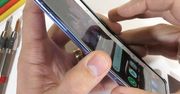 A miało być tak pięknie. Również w Galaxy Z Flip ekran można zarysować paznokciem