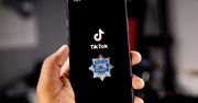 Halo, Policja? Proszę przyjechać na TikToka. I przyjechali