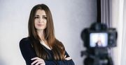 Jak zrobić dobre zdjęcie do CV w domu? Poradnik