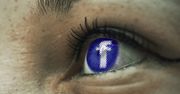 Facebookowi afery nie szkodzą