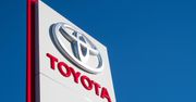 Płacisz raz za nowe auto i myślisz, że to wszystko? Toyota ma pomysł, jak jeszcze bardziej na Tobie zarobić