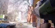 Rosyjski transporter trafiony granatnikiem przeciwpancernym. Zobacz nagranie