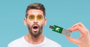 Skandal - redaktor benchmarka kopie Bitcoiny w pracy