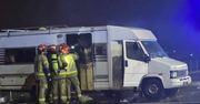 Pożar kampera na parkingu ul. Gałczyńskiego [VIDEO]