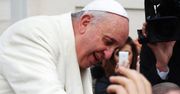 Papież Franciszek w szpitalu – Watykan informuje o "złożonej sytuacji klinicznej"