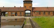 Bez biletów, za to z zarzutami. Młodzi turyści wtargnęli na teren Auschwitz-Birkenau