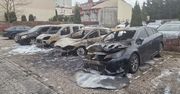 Pożar pojazdów na ul. Jasnej - trzy auta spłonęły doszczętnie [FOTO]
