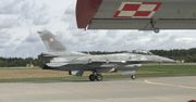 Po katastrofie F-16 w Radomiu: zawieszone wszystkie loty szkoleniowe myśliwców