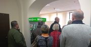 Getin Bank: Długie kolejki przed ostrowiecką placówką Getin Banku