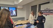 „Drzwi Otwarte” w komendzie policji we Włocławku. Można było zobaczyć sprzęt i dopytać o rekrutację