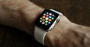 Spadek globalnej sprzedaży smartwatchy – Apple traci dominację, a Xiaomi zyskuje