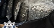 Narkotykowa fabryka pod nosem mieszkańców. Policja przejęła ponad 100 kg substancji i zatrzymała podejrzanych