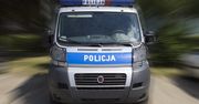 Z regionu: Radiowóz wjechał w naczepę ciężarówki