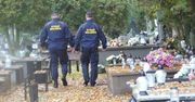 Wszystkich Świętych coraz bliżej — jak zabezpieczyć grób przed kradzieżą? Poradnik bezpieczeństwa