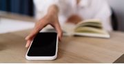 Dlaczego telefon nagrzewa się, nawet gdy z niego nie korzystasz