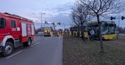 Katowice: Groźne zderzenie dwóch autobusów. Jeden z kierowców wypadł przez okno!