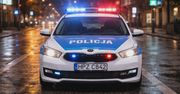 Nie zatrzymał się do kontroli i uciekł. Policjanci ruszyli za nim w pościg