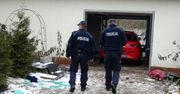 POLICJANCI ZLIKWIDOWALI „DZIUPLĘ” I ODZYSKALI SKRADZIONE SAMOCHODY. PODEJRZANEGO ODKRYLI NA STRYCHU