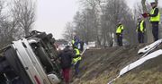 11 rannych, dwie trafiły do szpitala. Wypadek autokaru w Świebodzicach