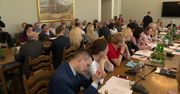 “Zignorowali głos miliona obywateli”. Sejmowa komisja odrzuciła wniosek o przyjęcie pod obrady projektu “Zatrzymaj aborcję”